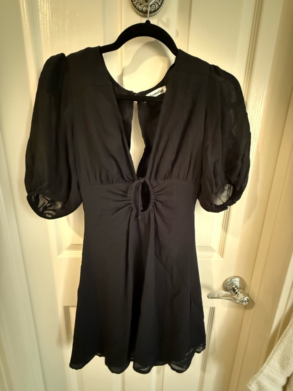 Reformation Women's Black Puff Sleeve Dress - Elegant Cocktail Dress